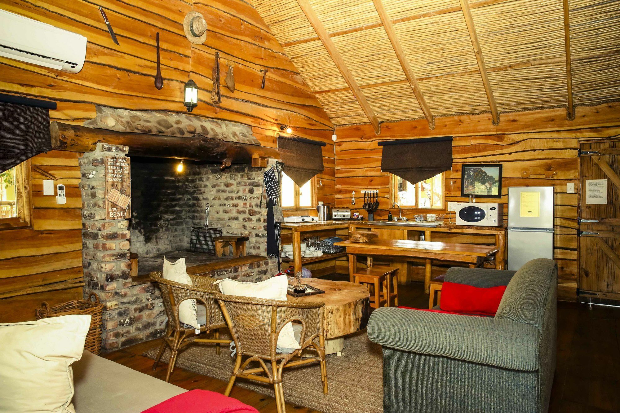 אאודטסהורן Riverside Guest Lodge מראה חיצוני תמונה